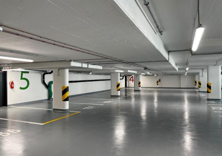 M&M1 Studio Apartment Near Center With Free Parking - Ac Košice Exterior foto